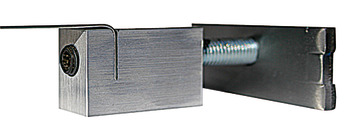 Flat tension strip, straightening fittings